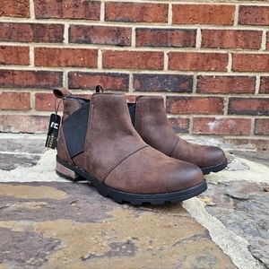 Sorel "Emelie" chelsea boot